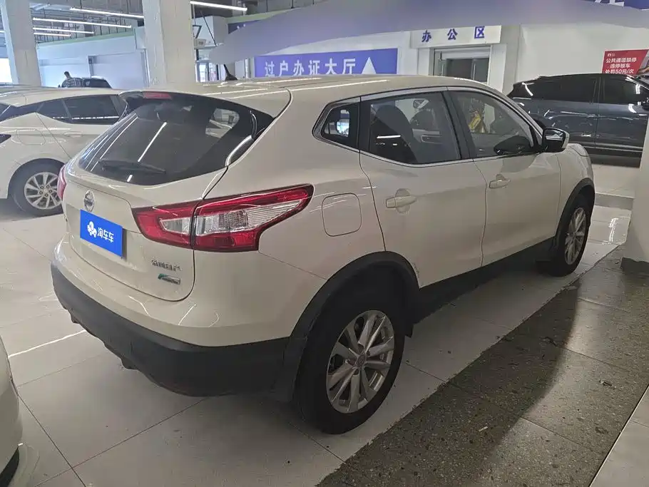Nissan Qashqai — миниатюра 3