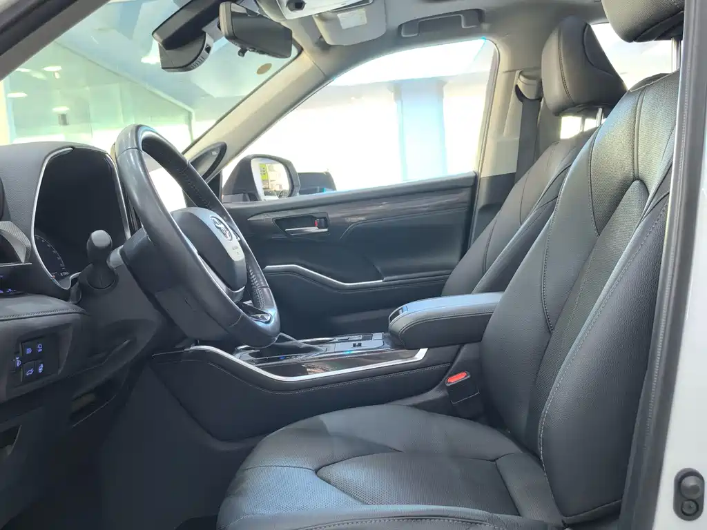 Toyota Highlander — миниатюра 4