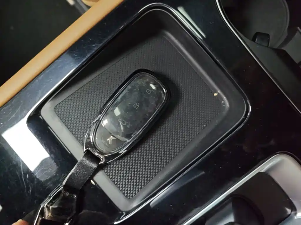 Li Auto Li ONE — миниатюра 9