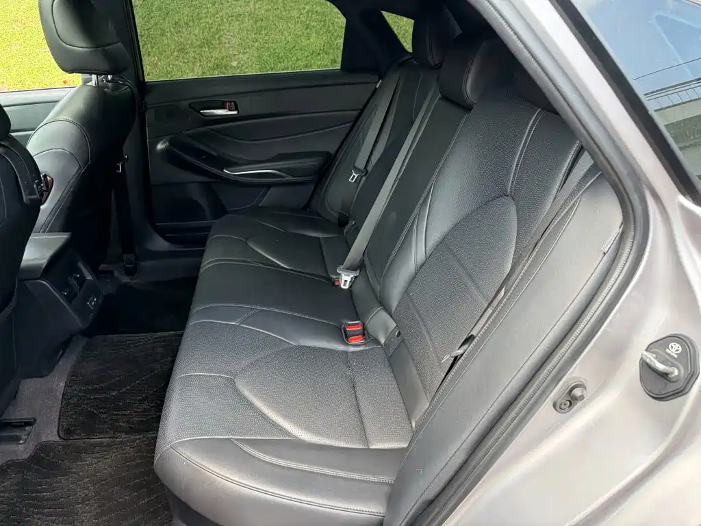 Toyota Avalon — миниатюра 12