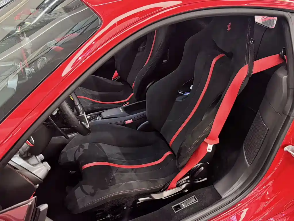 Ferrari F8 — миниатюра 16