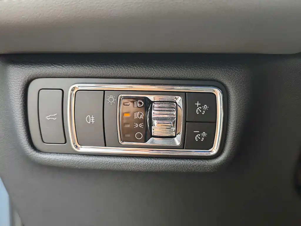 Lincoln Aviator — миниатюра 10