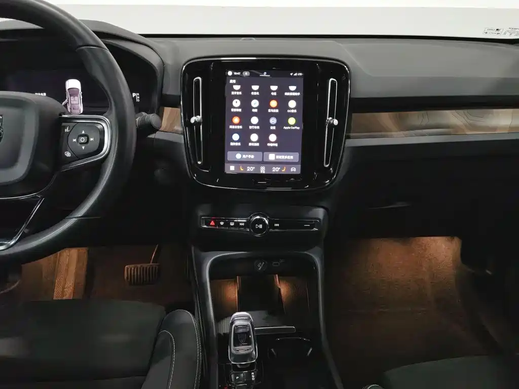 Volvo C40 — миниатюра 12