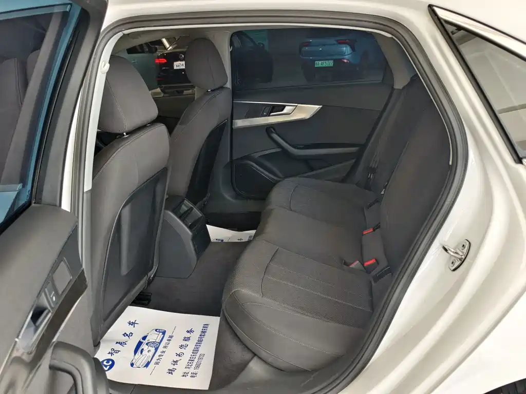 Audi A4L — миниатюра 10
