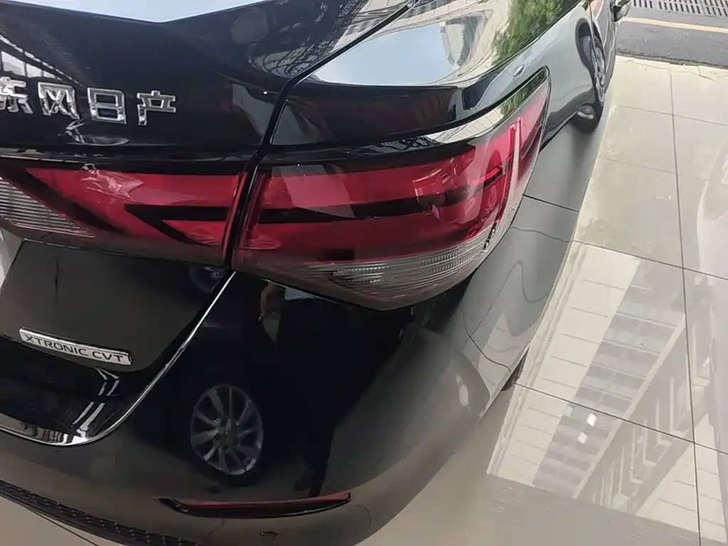 Nissan Sylphy — миниатюра 8