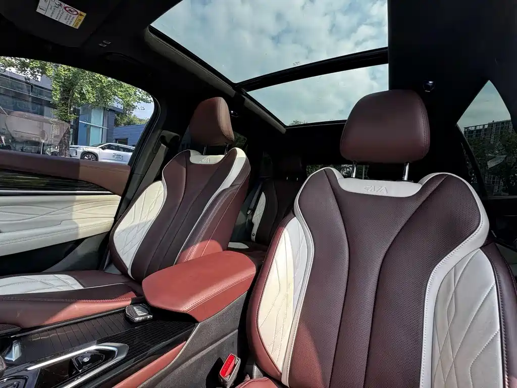 Geely Xingyue L — миниатюра 9