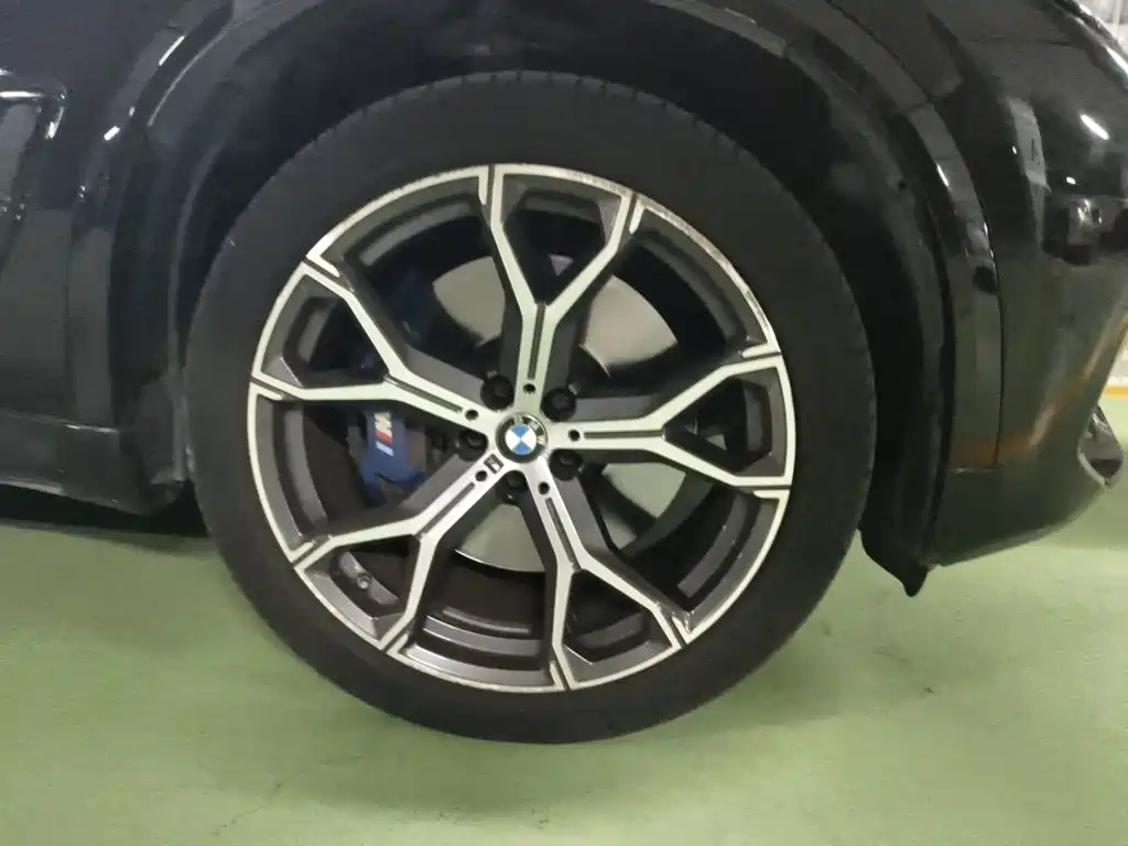 BMW X5 (Import) — миниатюра 24