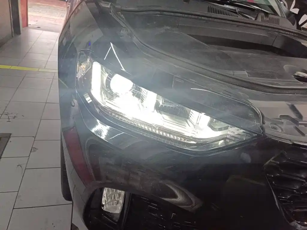 Wey Wey VV5 — миниатюра 7