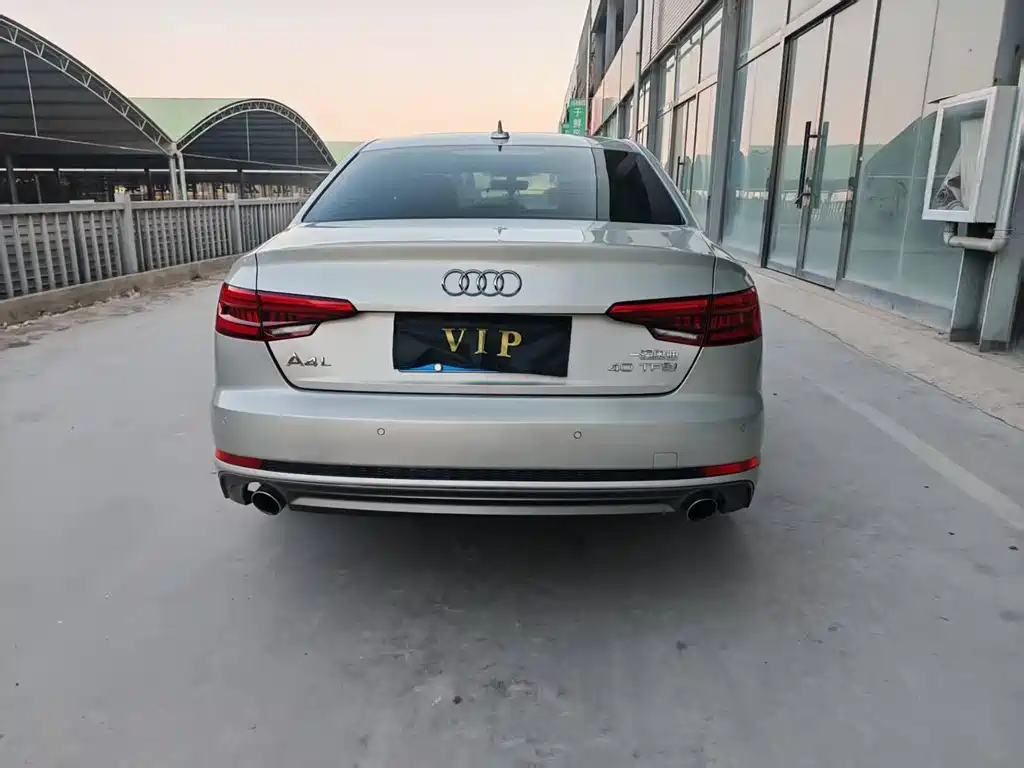 AUDI A4L