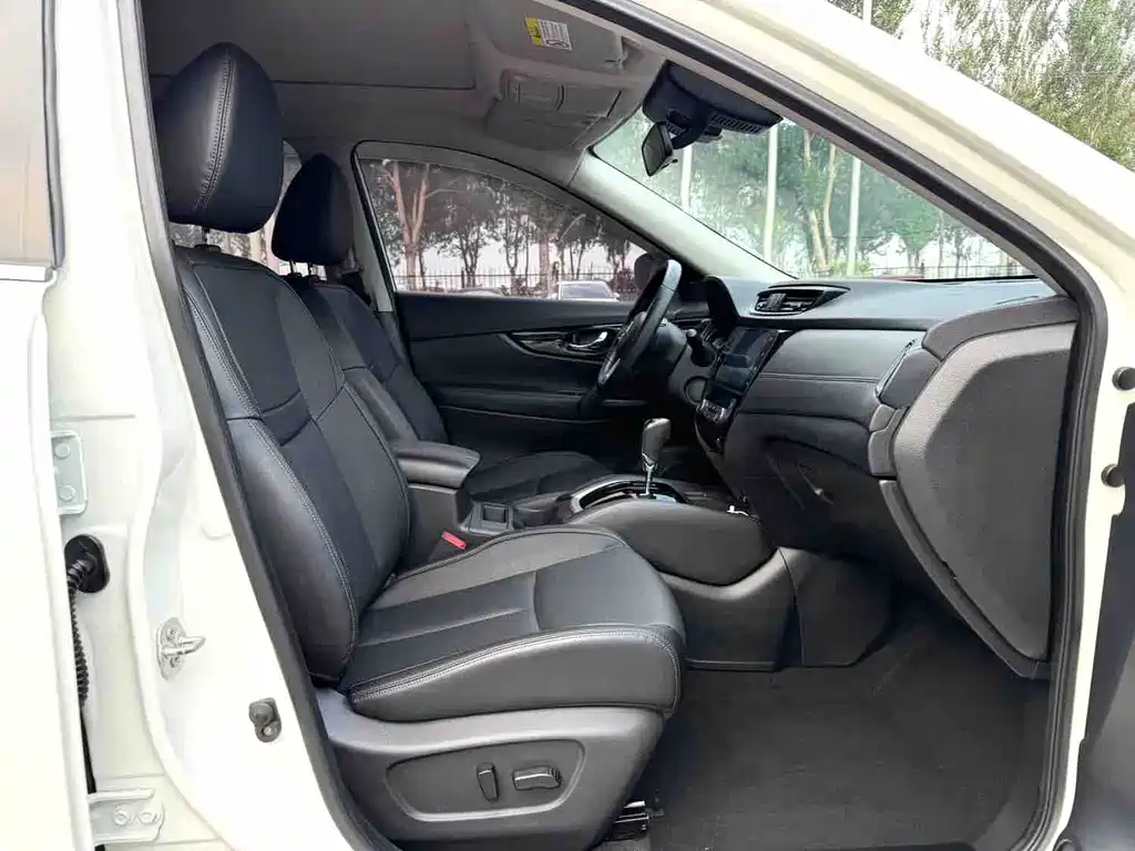 Nissan X-Trail — миниатюра 10