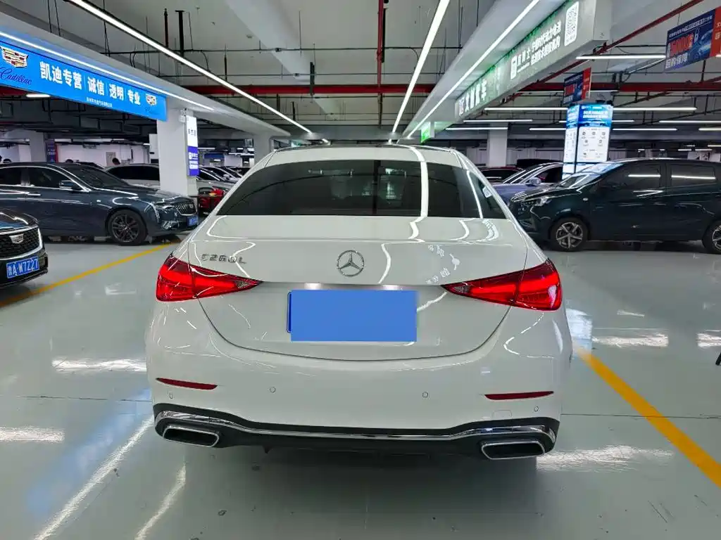 Mercedes-Benz C-Class — миниатюра 15
