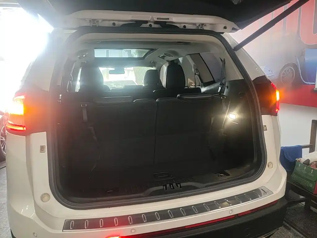 Ford Edge — миниатюра 19