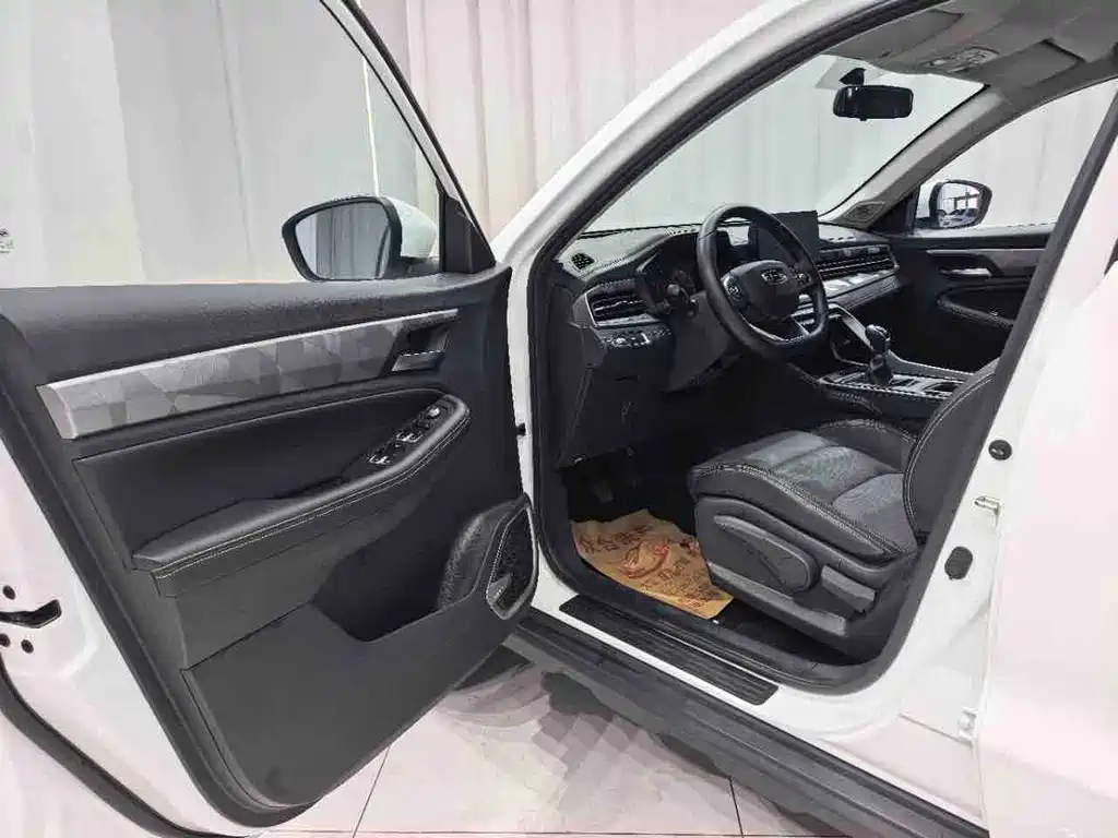 Geely Vision X6 — миниатюра 7