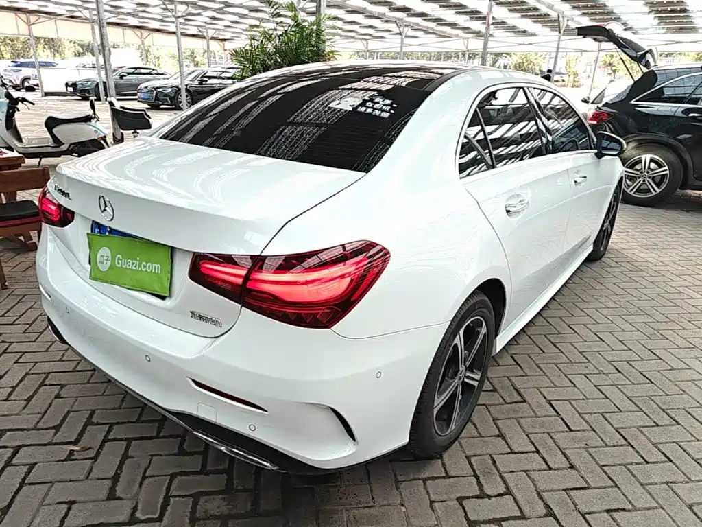 Mercedes-Benz A-Class — миниатюра 7