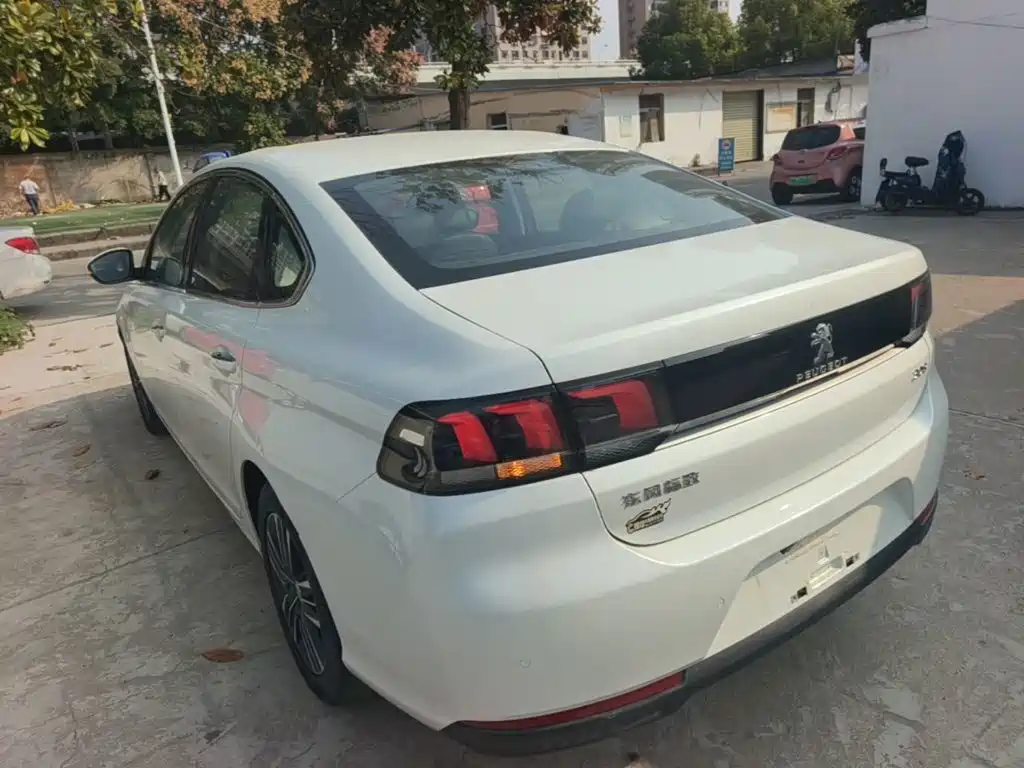 Peugeot 308 — миниатюра 5
