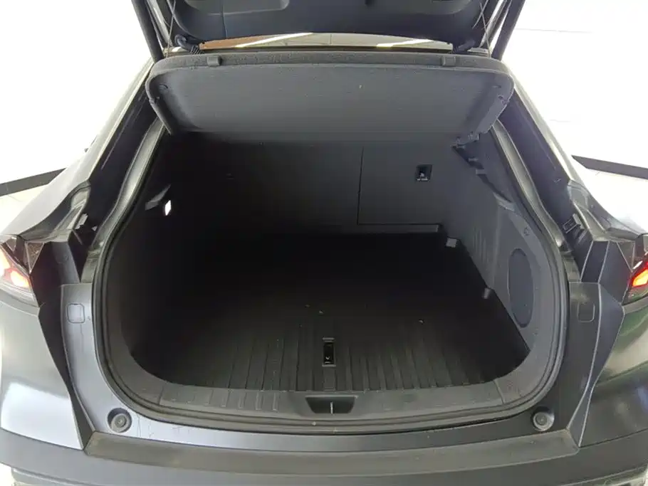 Changan Deepal DARK BLUE SL03