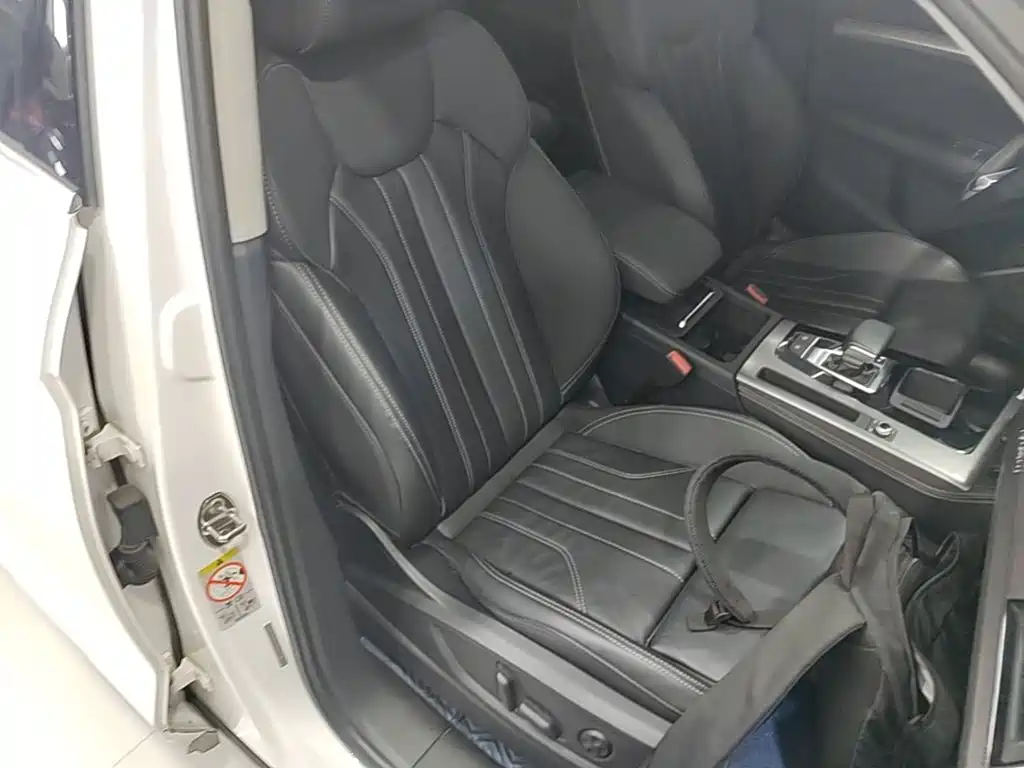 Audi Q5L — миниатюра 25