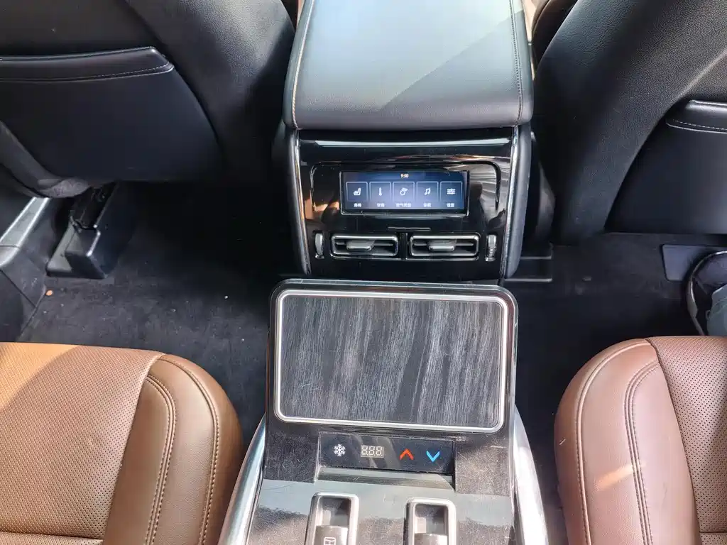 Lincoln Aviator — миниатюра 7