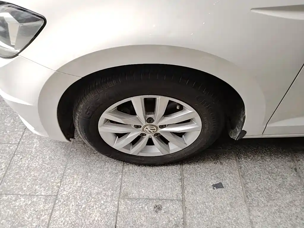 Volkswagen Touran — миниатюра 23