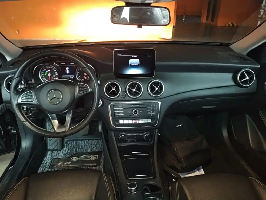 Mercedes-Benz GLA — миниатюра 10