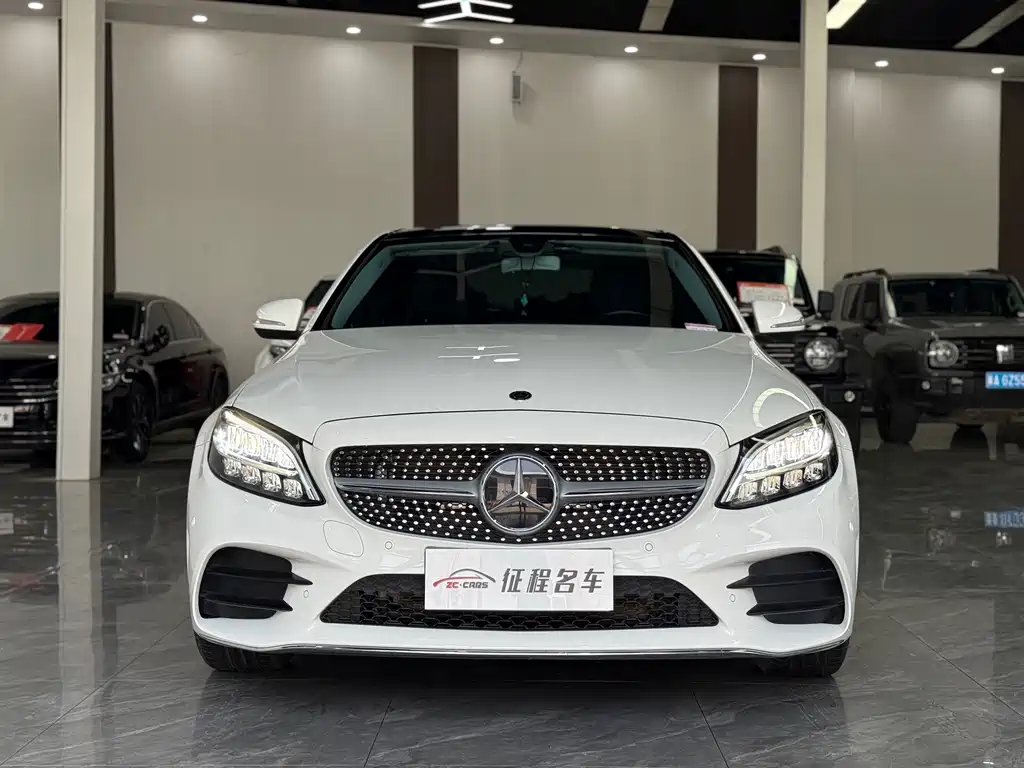 Mercedes-Benz C-Class — миниатюра 2