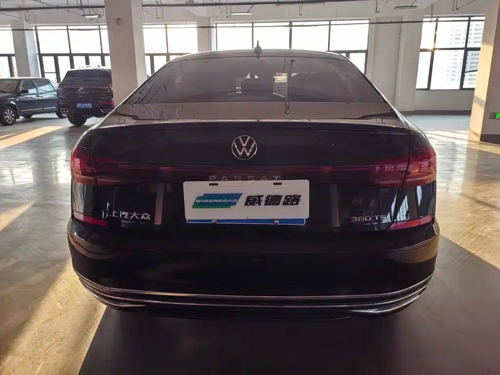 Volkswagen Passat — миниатюра 5