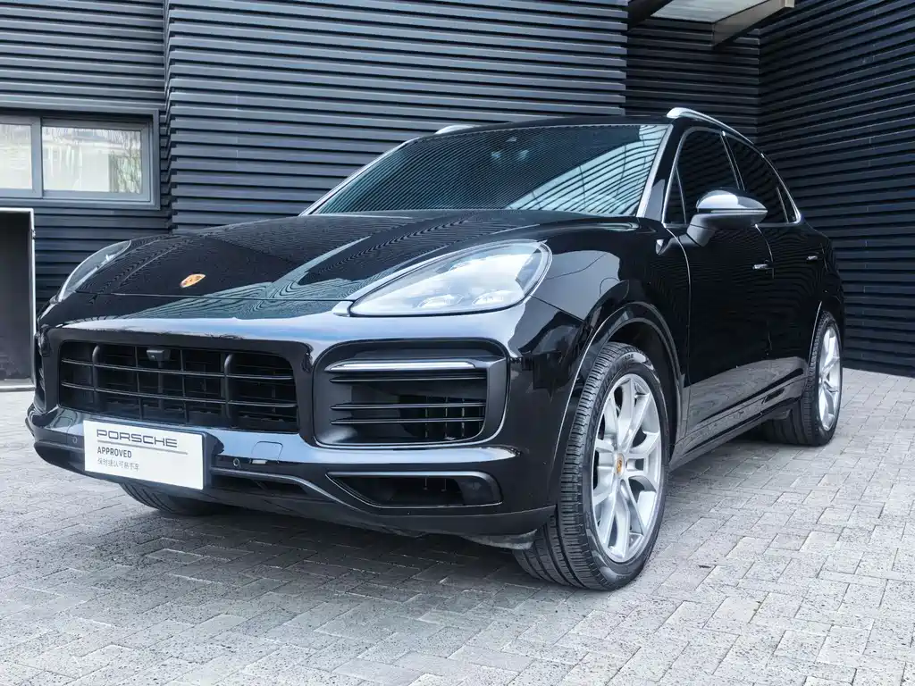 Porsche Cayenne 2021