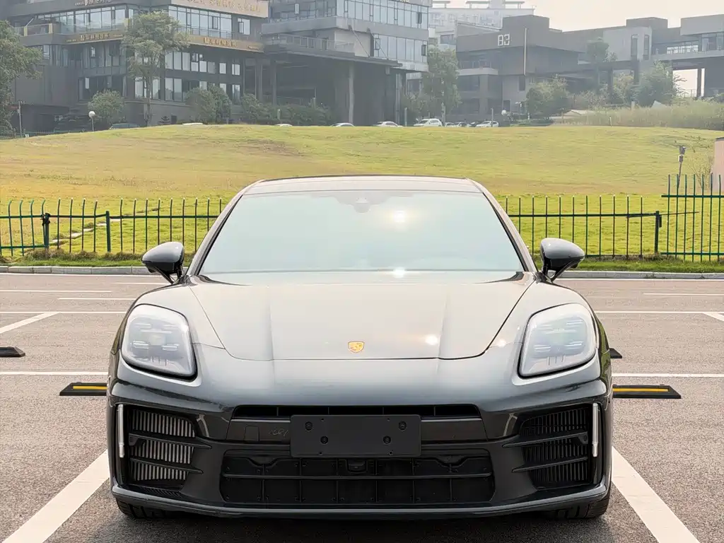 Porsche Panamera — миниатюра 2