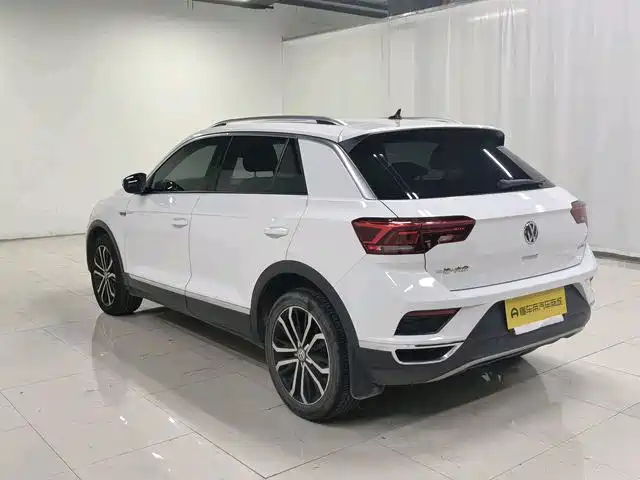 Volkswagen T-Roc — миниатюра 3