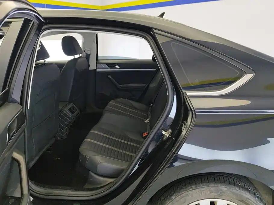 Volkswagen Lavida — миниатюра 11