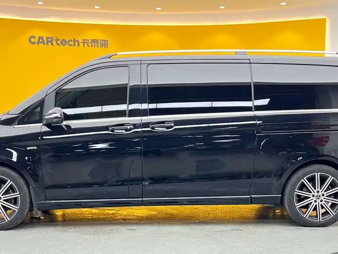Mercedes-Benz V-Class — миниатюра 7