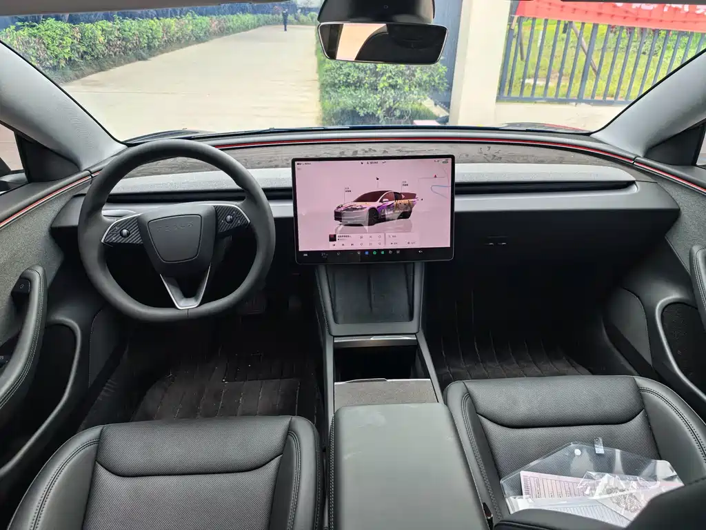 Tesla Model 3 — миниатюра 4