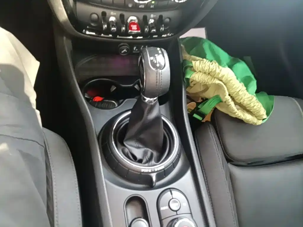 MINI Mini Clubman — миниатюра 14