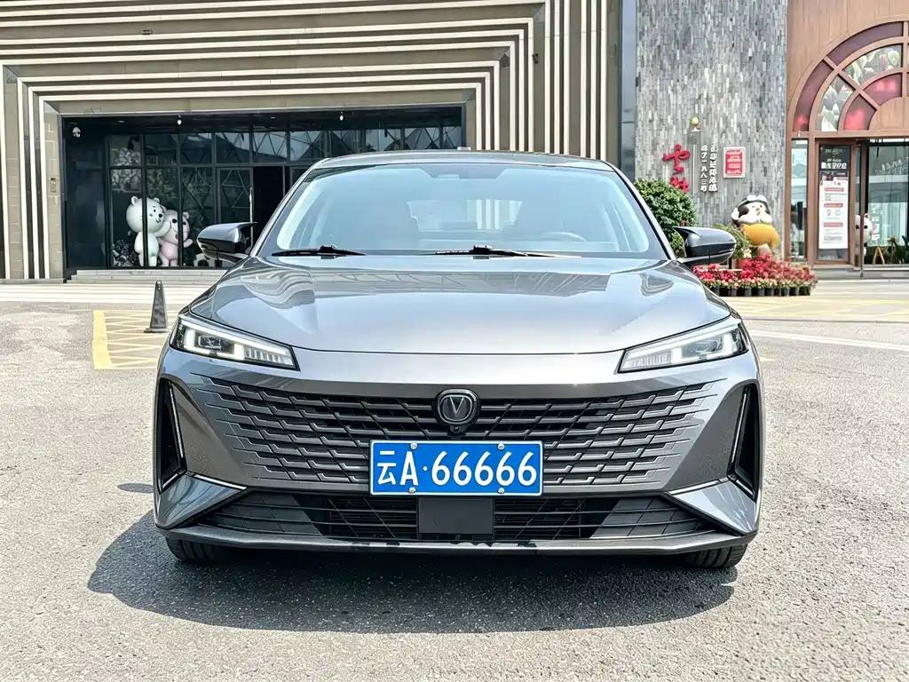 Changan Yida — миниатюра 2