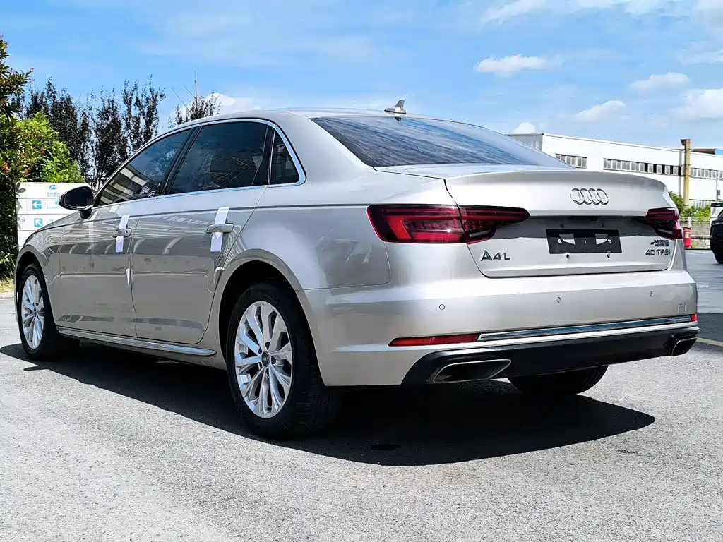 Audi A4L — миниатюра 26