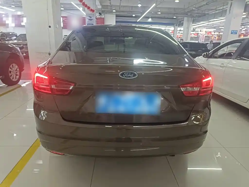 Ford Escort — миниатюра 6