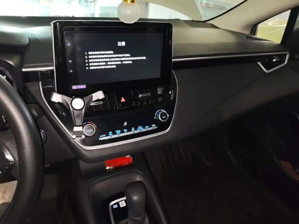 Toyota Corolla — миниатюра 13