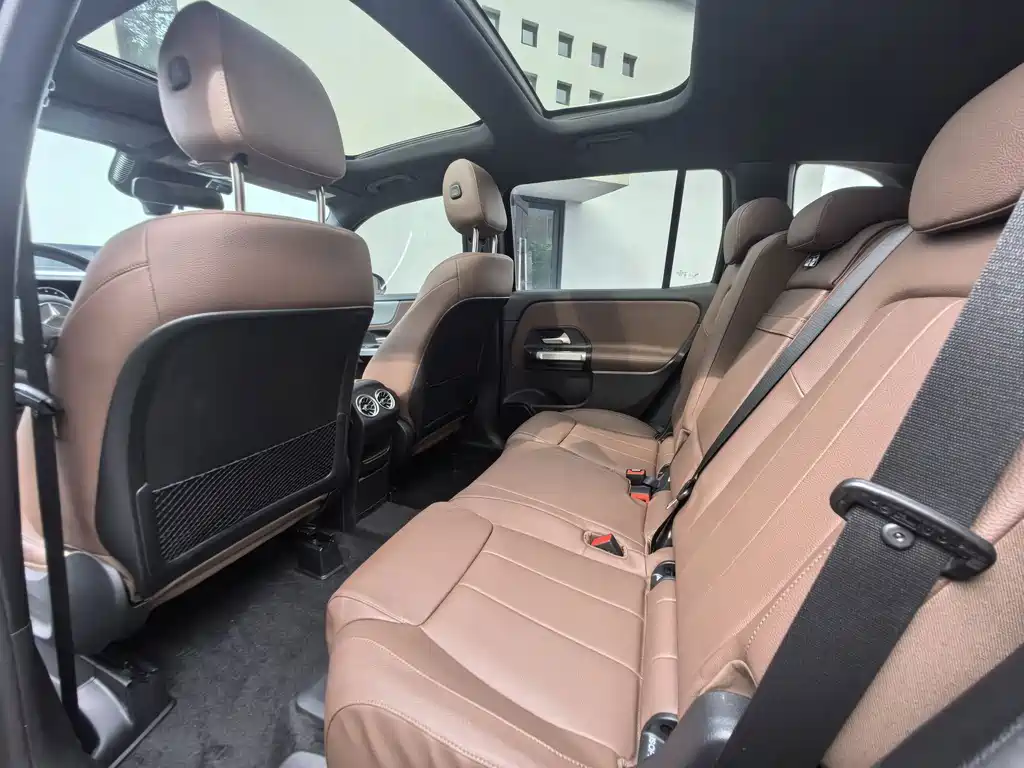 Mercedes-Benz GLB — миниатюра 7