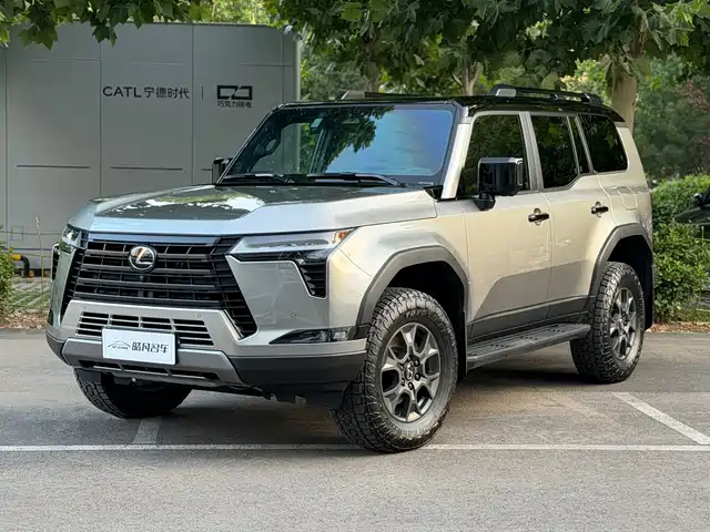 Lexus GX — фото 1