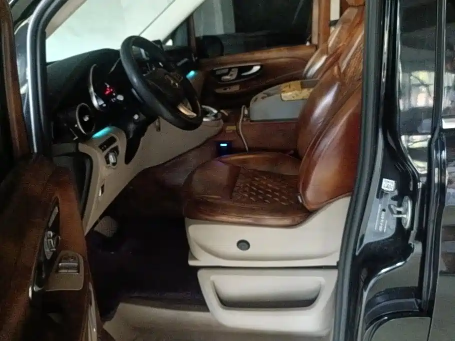 Mercedes-Benz V-Class — миниатюра 9