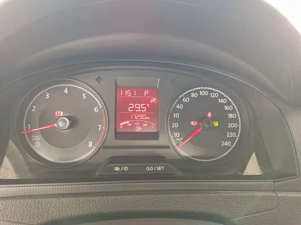 Volkswagen Santana — миниатюра 12