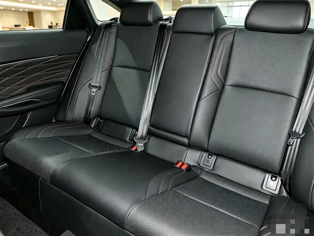 Toyota Avalon — миниатюра 10