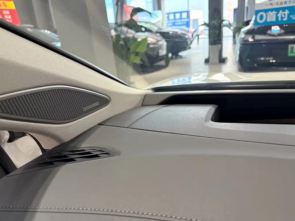 Volkswagen ID.7 VIZZION — миниатюра 5