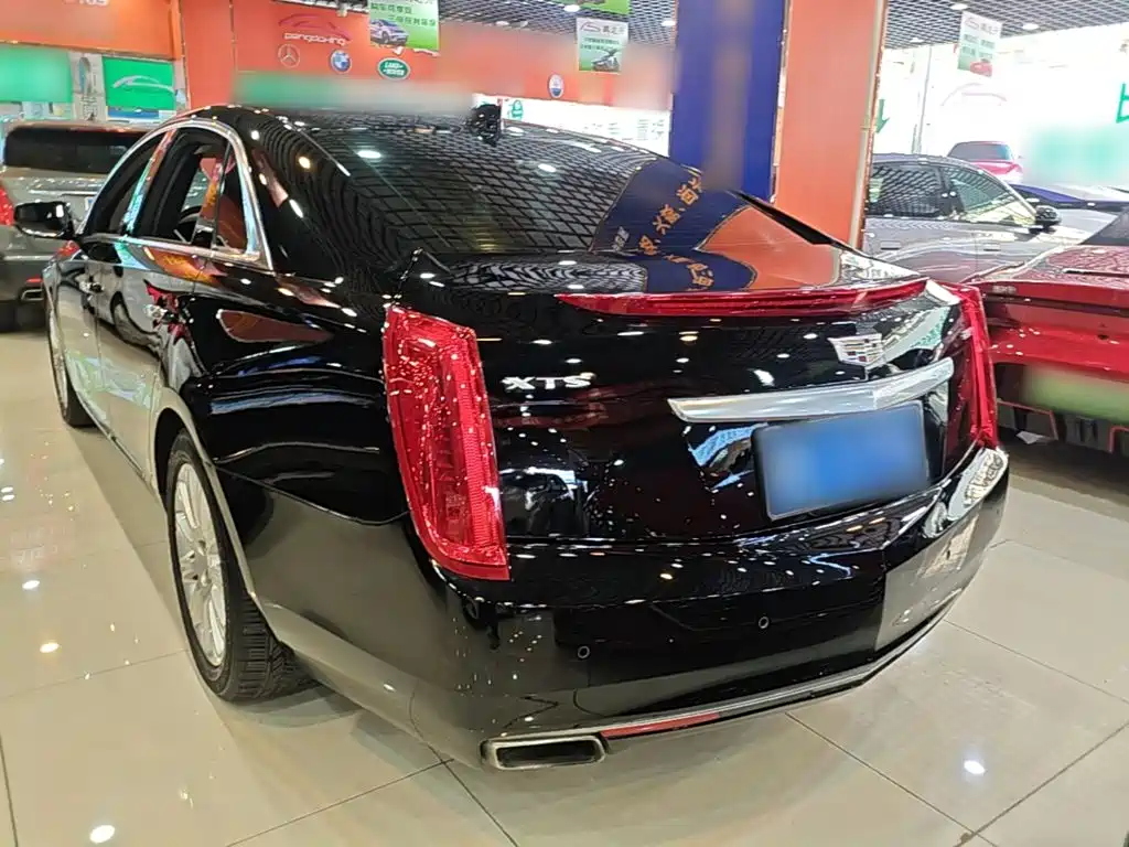 Cadillac XTS — миниатюра 5