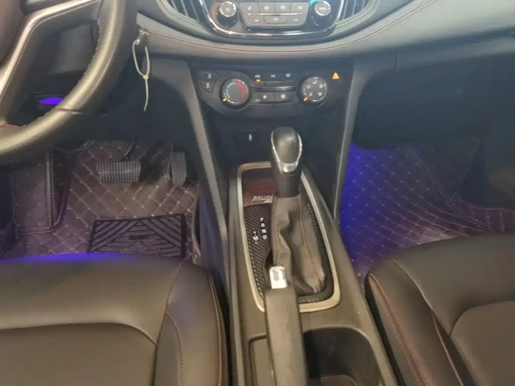 Chevrolet Monza — миниатюра 14