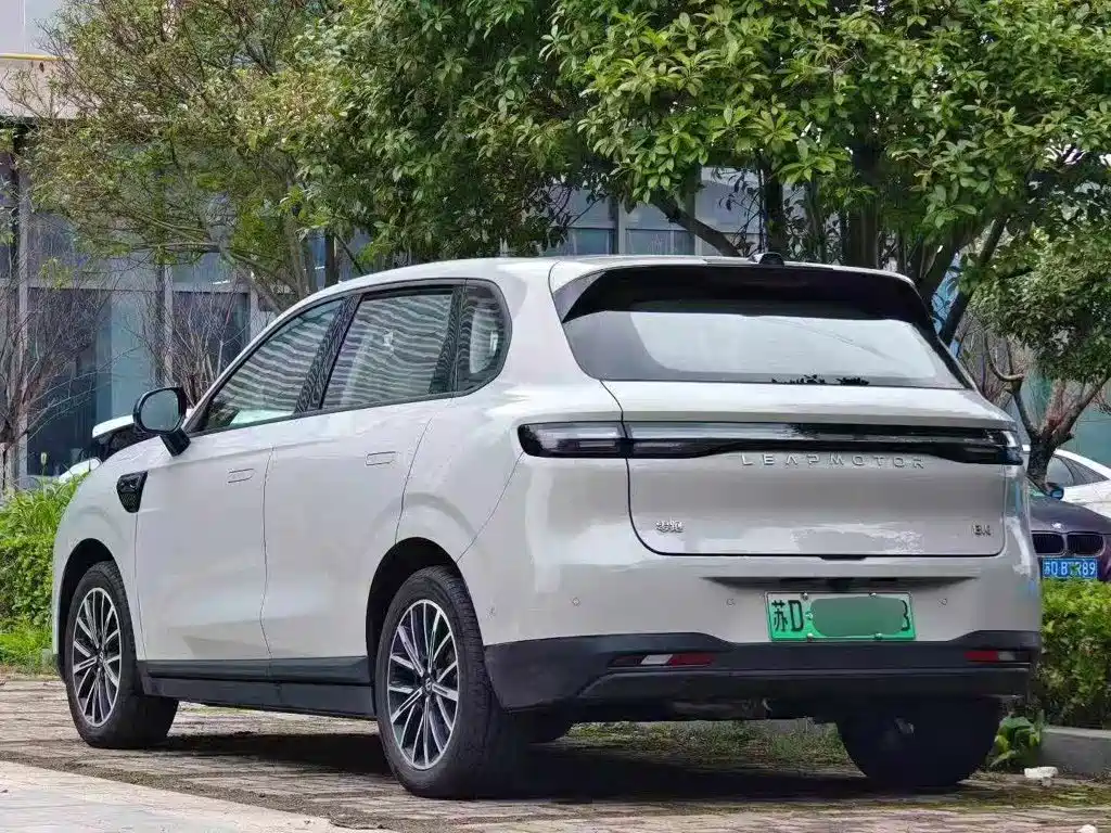 Leapmotor Leapmotor B10 — миниатюра 9