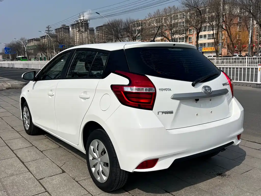 TOYOTA YARIS L ZHIXUAN