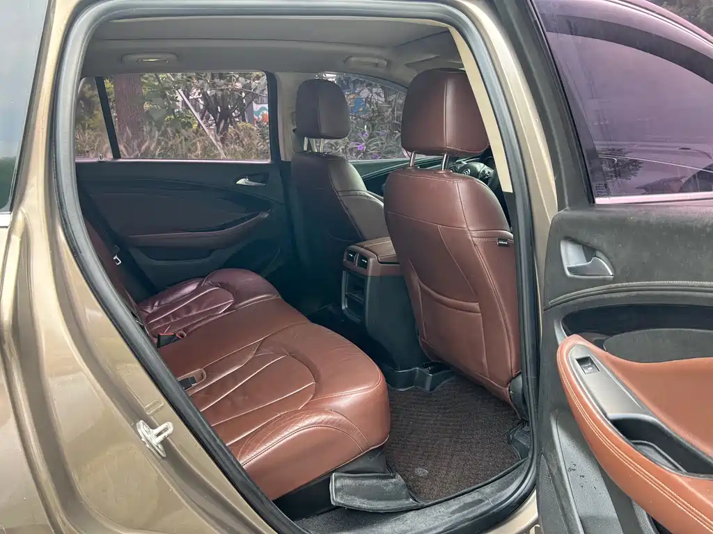 Buick Envision Plus — миниатюра 14