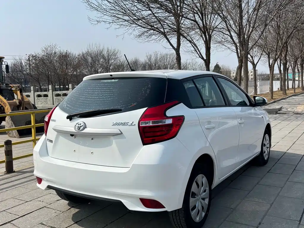 TOYOTA YARIS L ZHIXUAN