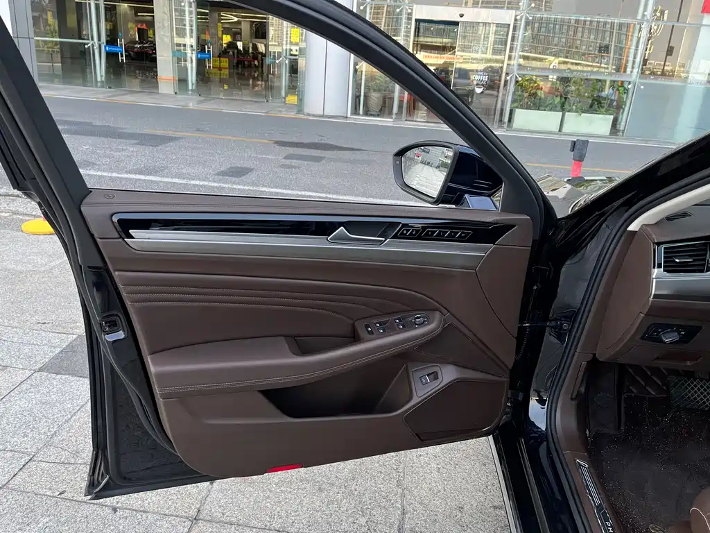 Volkswagen Phideon — миниатюра 13